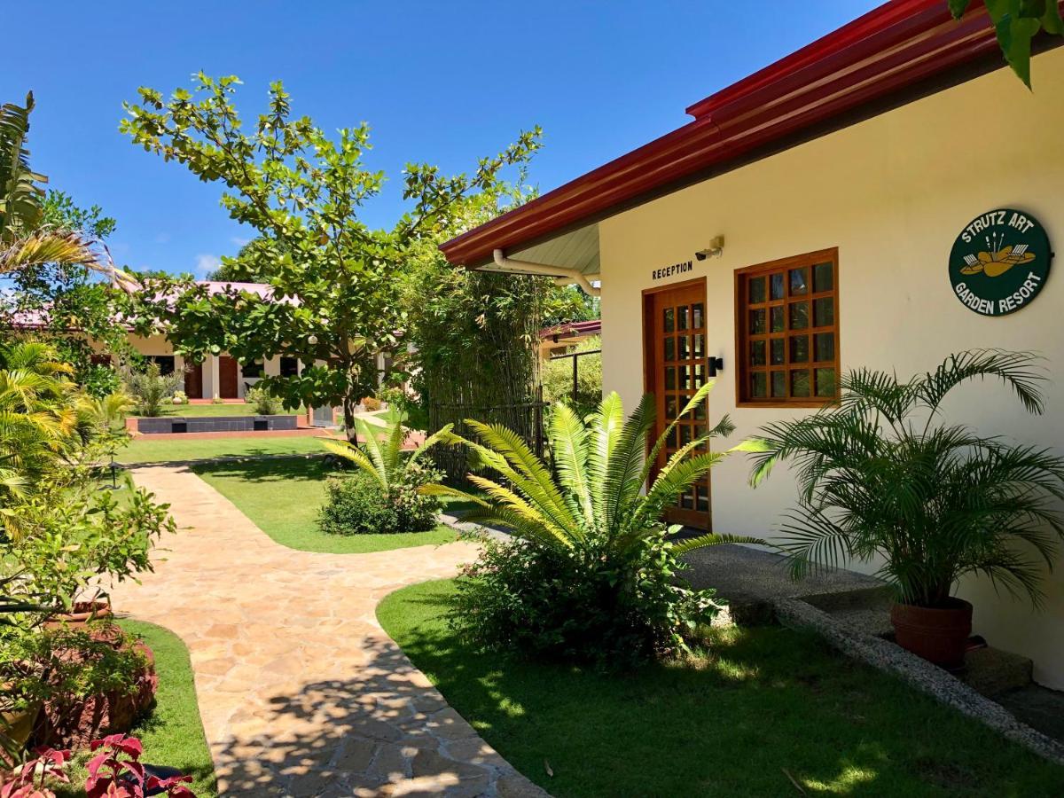 Strutz Art Garden Resort Bangued Экстерьер фото